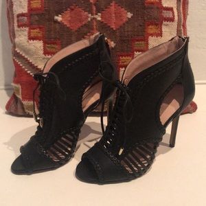 Avec Les Filles black heels 🖤